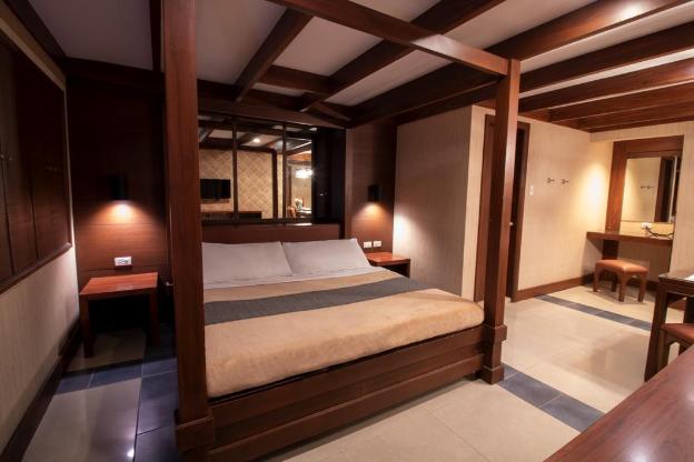 victoria court san fernando pampanga