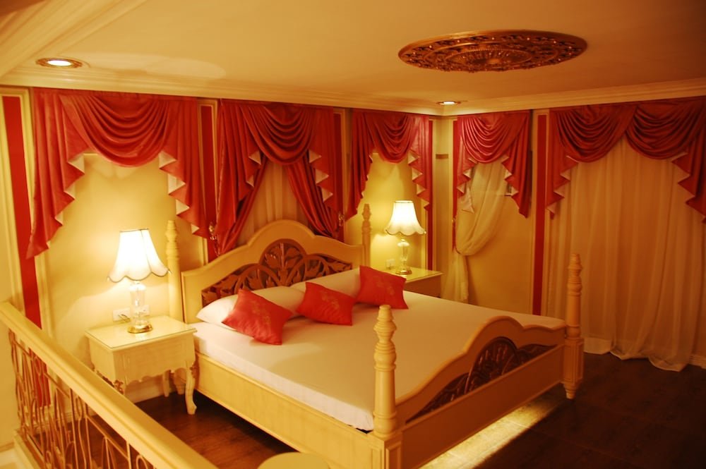 victoria court san fernando pampanga