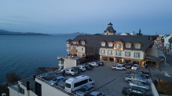 cacique inacayal lake and spa hotel