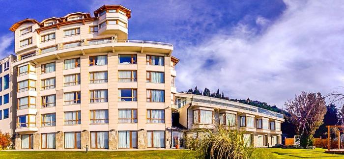 cacique inacayal lake and spa hotel