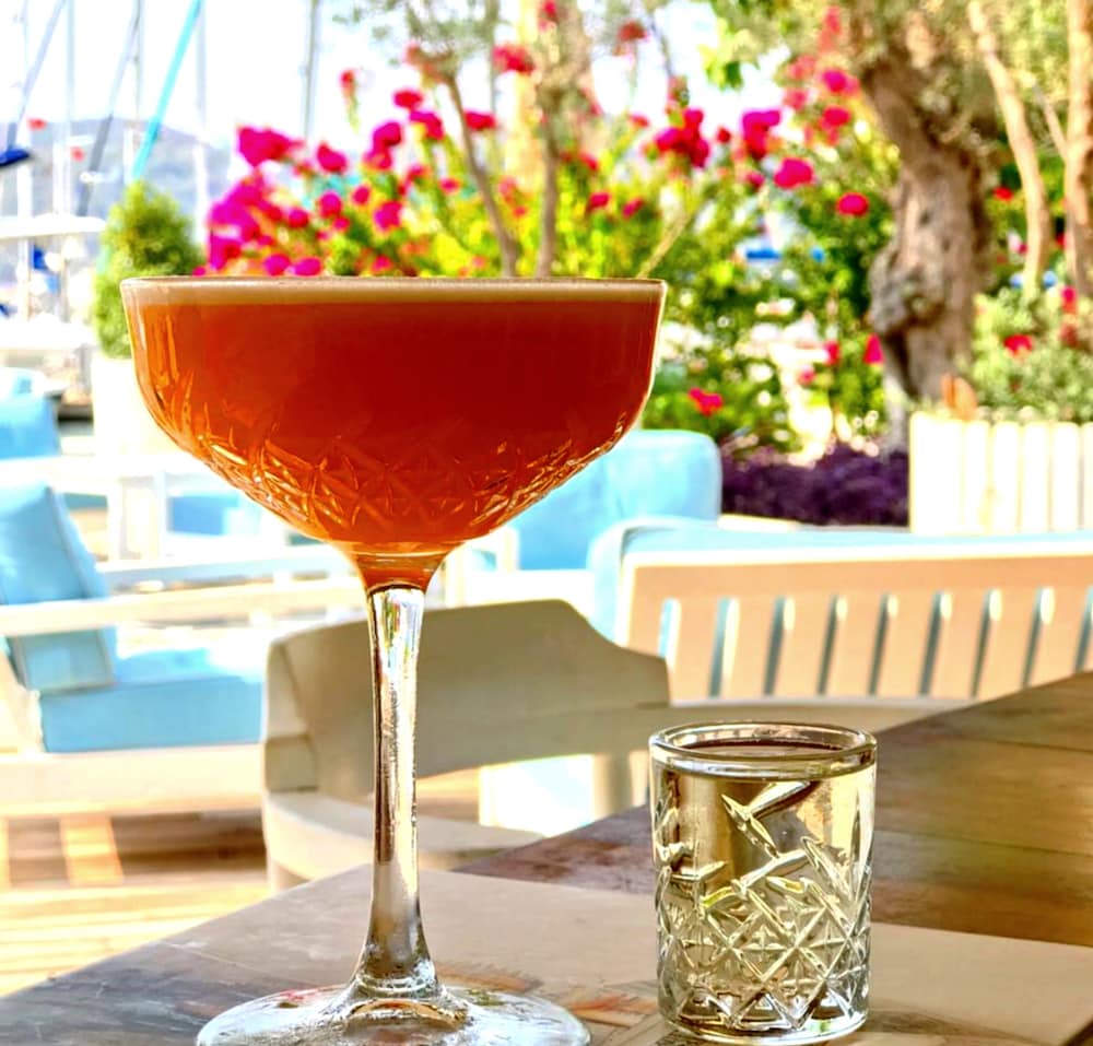 yacht classic hotel boutique class