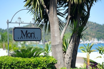 yacht classic hotel boutique class