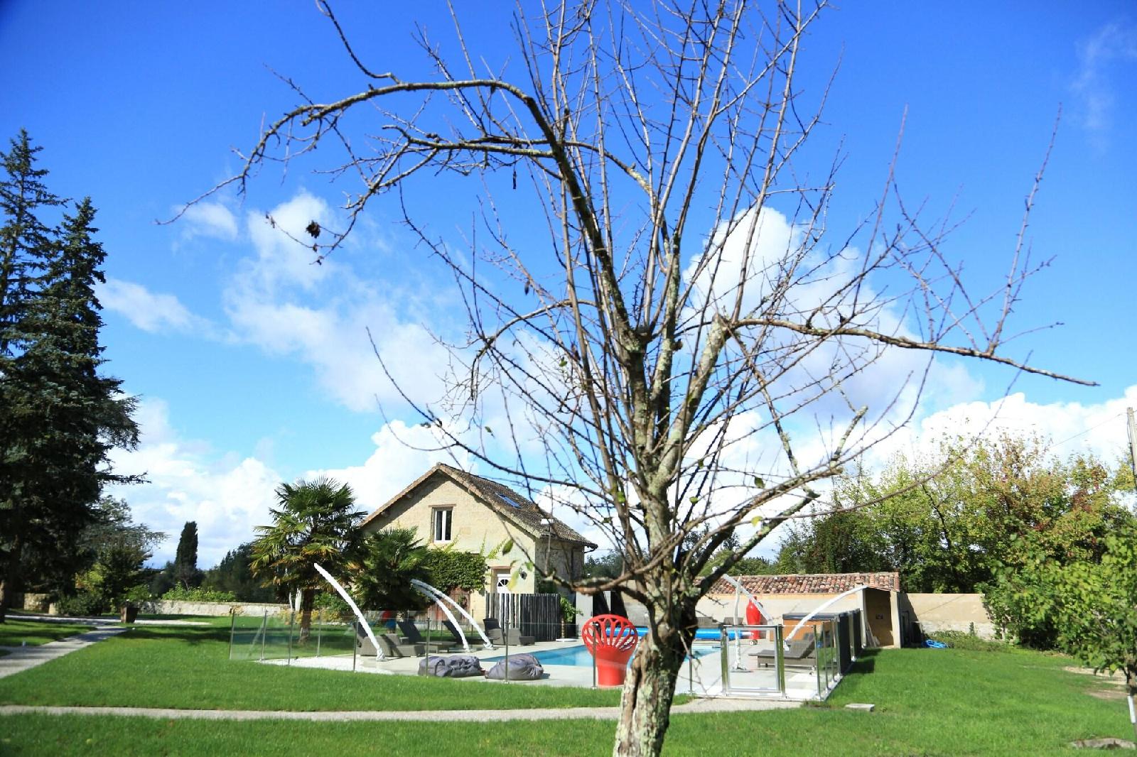 Chateau De Courtebotte,Bordeaux>>Aquitaine,3 star
