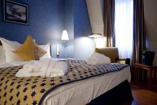 Radisson Blu Hotel, Kyiv City Centre,Kyiv>>Kyiliv,5 star