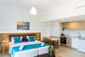 Helios Bay Hotel Apartments,Coral Bay>>Chlorakas,4 star