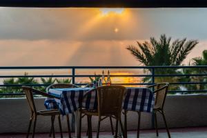 Helios Bay Hotel Apartments,Coral Bay>>Chlorakas,4 star