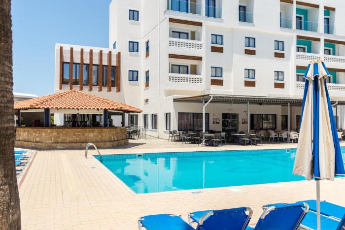 kefalos damon hotel apartments