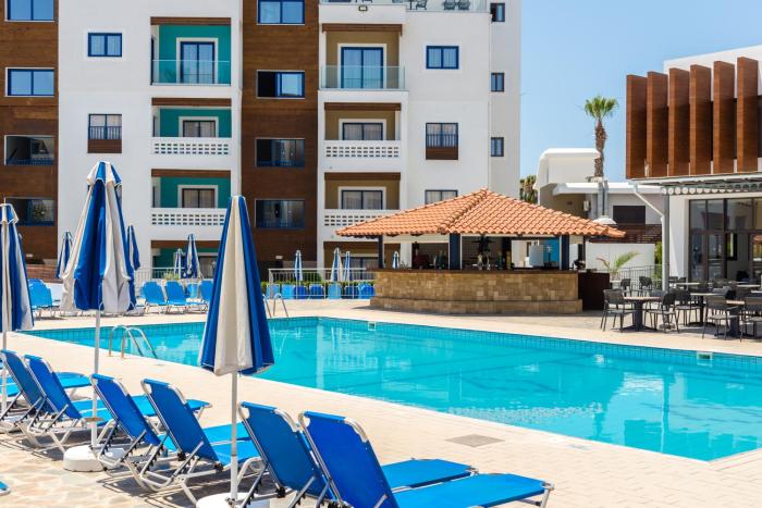 kefalos damon hotel apartments