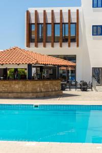 kefalos damon hotel apartments