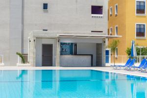 kefalos damon hotel apartments