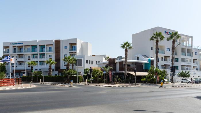 kefalos damon hotel apartments