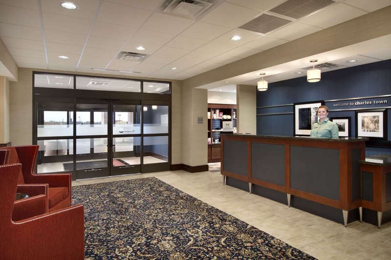 hampton inn and suites charles town