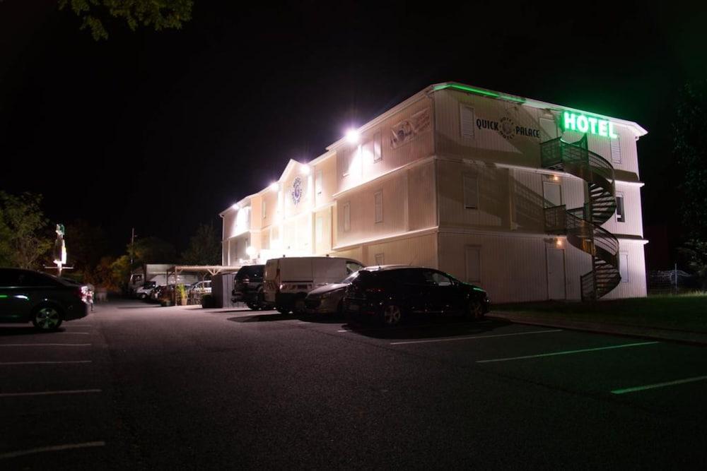 hotel quick palace tours