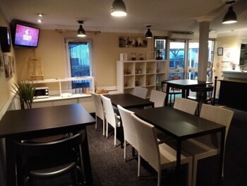 hotel quick palace tours