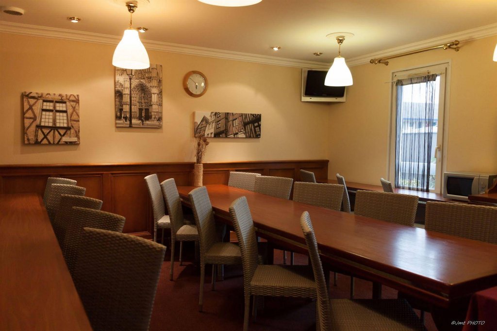 hotel quick palace tours