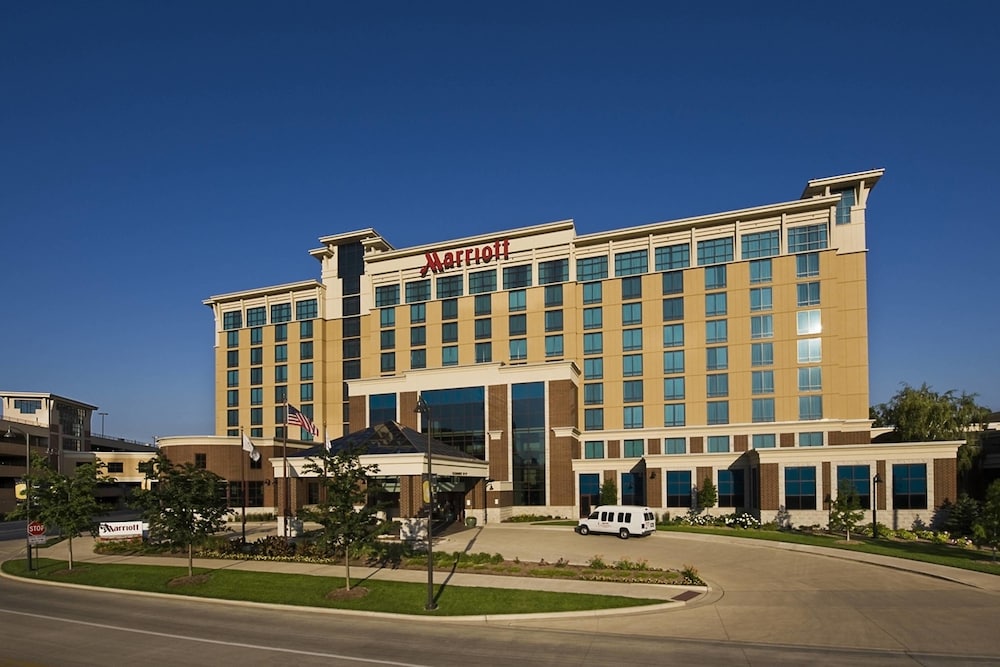 bloomington normal marriott hotel and conference center