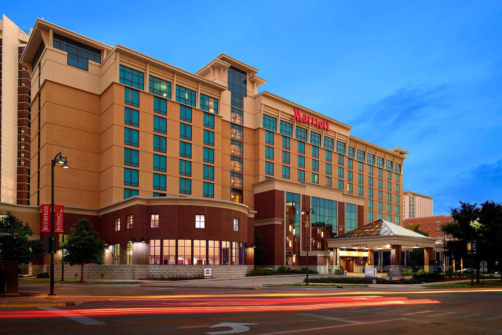bloomington normal marriott hotel and conference center