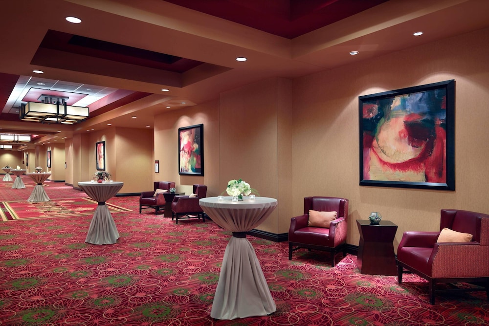 bloomington normal marriott hotel and conference center