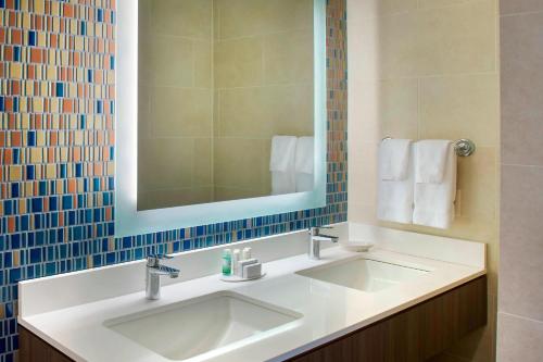 courtyard by marriott new york manhattan chelsea