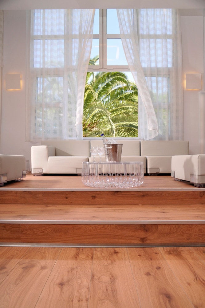 erytha hotel and resort chios