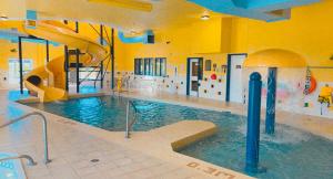 super 8 by wyndham amherst ns