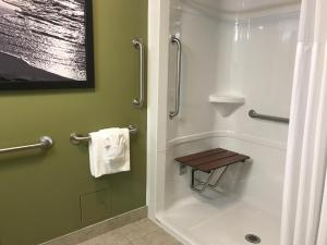 Super 8 By Wyndham Amherst Ns,Nova Scotia>>Amherst,3 star
