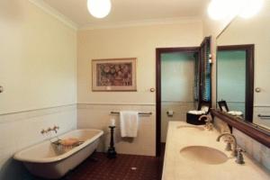 pinctada mcalpine house