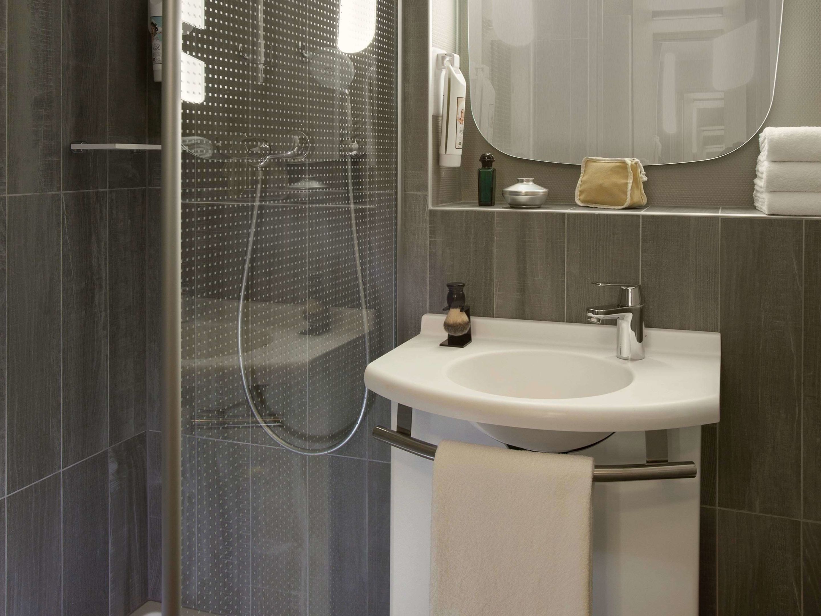 ibis jouy en josas velizy