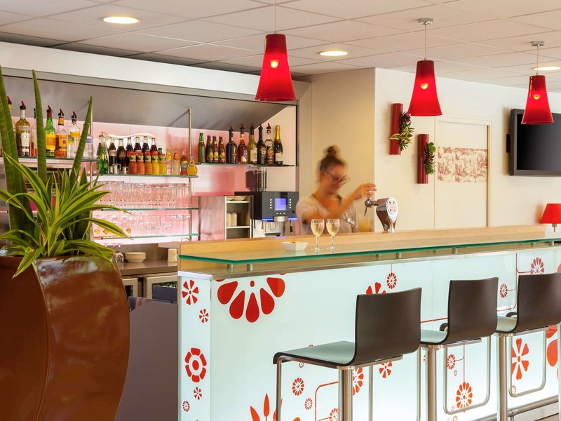 ibis jouy en josas velizy