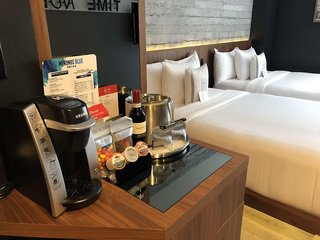 henri on 24 hotel chelsea sonder by marriott bonvoy