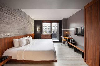 henri on 24 hotel chelsea sonder by marriott bonvoy