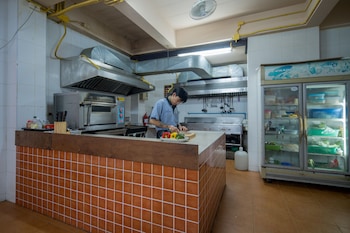 amarin hotel patong