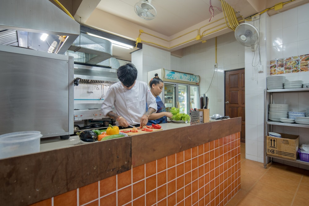amarin hotel patong