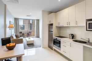 Oaks Melbourne On Lonsdale Suites,Forest Hill>>East Melbourne,5 star