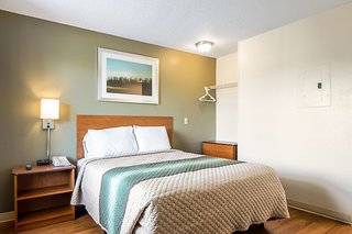 Welcome Suites,In The Suburbs,2 star