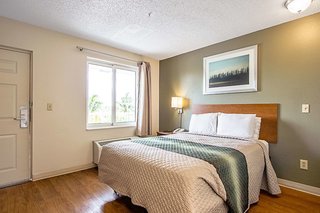 Welcome Suites,In The Suburbs,2 star