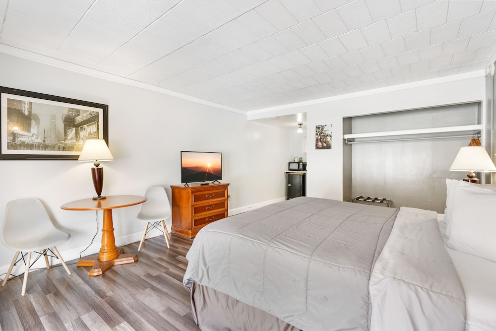 fairbridge inn and suites at west point