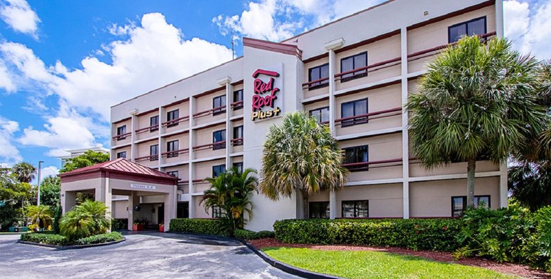 red roof inn plus miami airport
