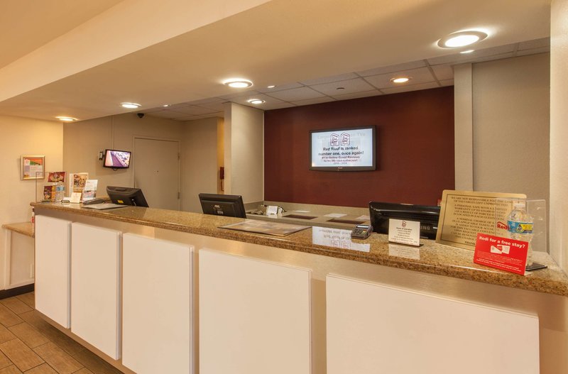 red roof inn plus miami airport