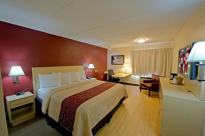 red roof inn plus miami airport