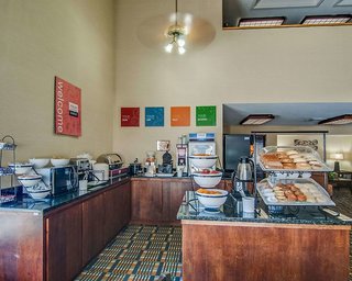Baymont By Wyndham Rocky Mount,Martinsville>>Franklin,3 star