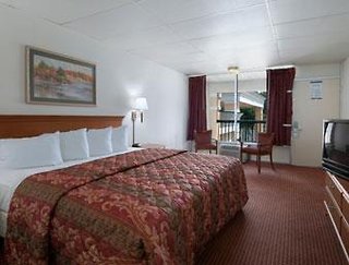 Days Inn By Wyndham Fredericksburg North,Fredericksburg>>Falmouth,2 star