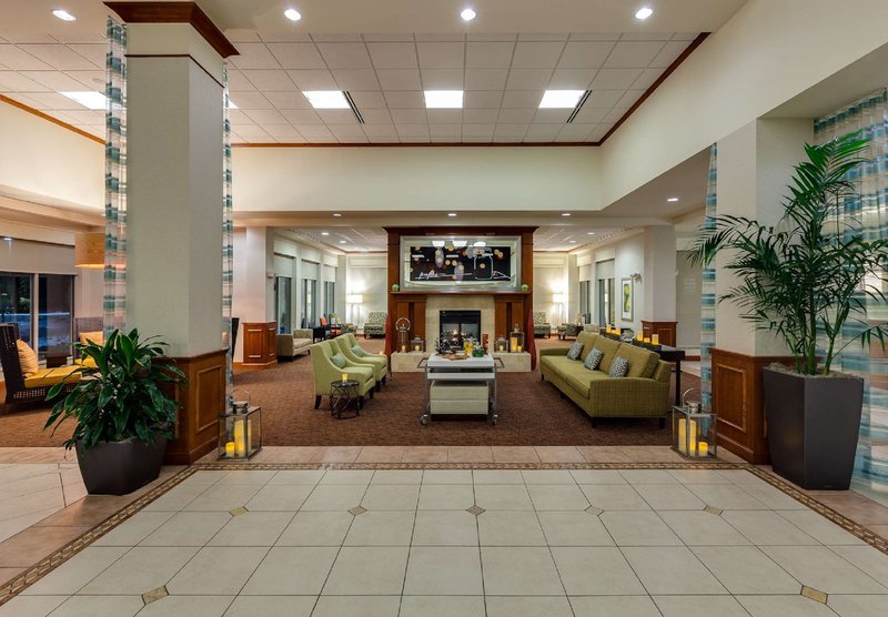 hilton garden inn lake forest mettawa