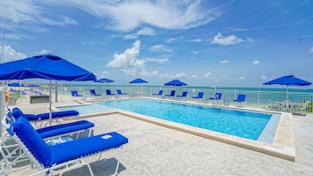 glunz ocean beach hotel and resort