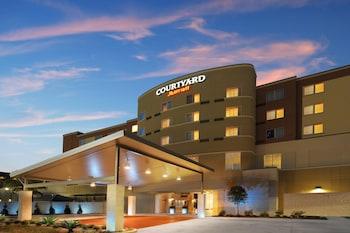 Courtyard By Marriott Houston Pearland,Near Pearland Town Center,3 star