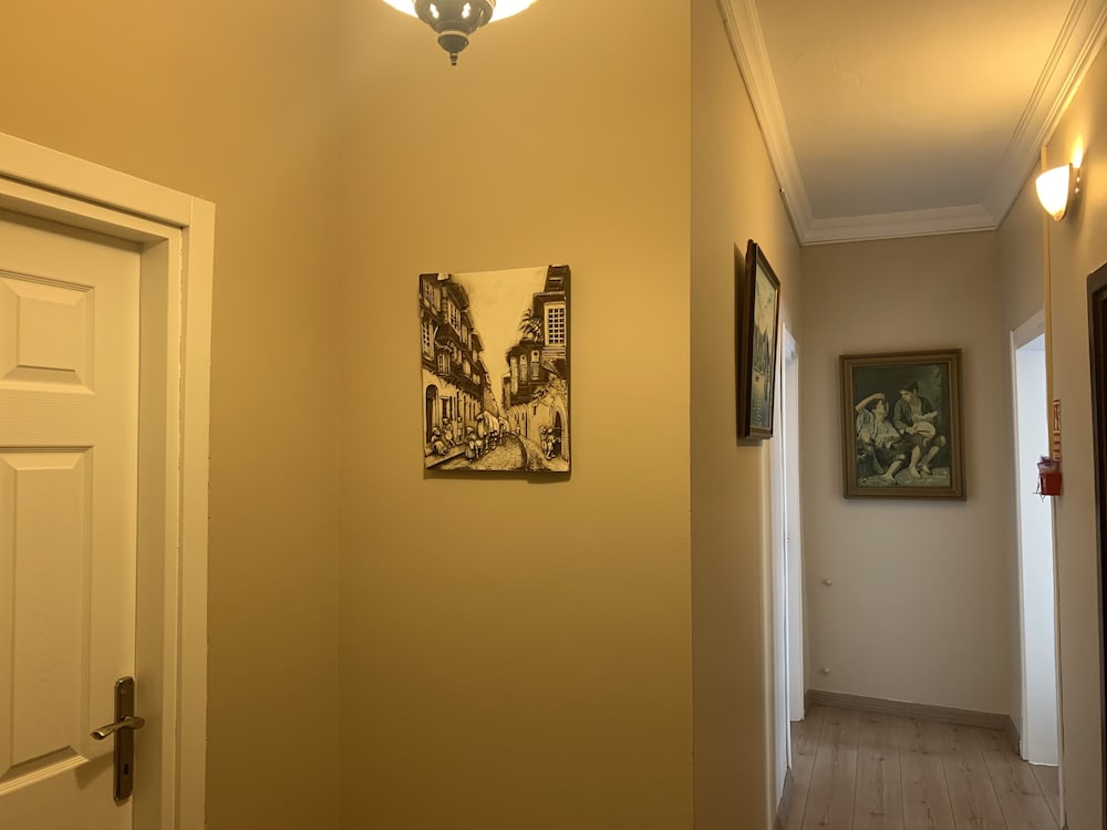 antique hostel and guesthouse