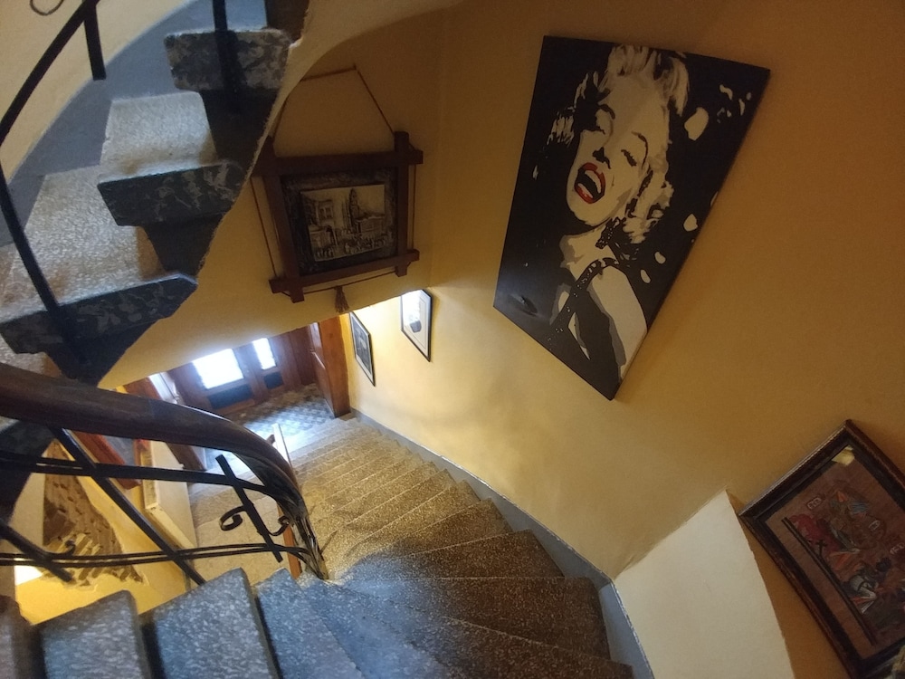 antique hostel and guesthouse