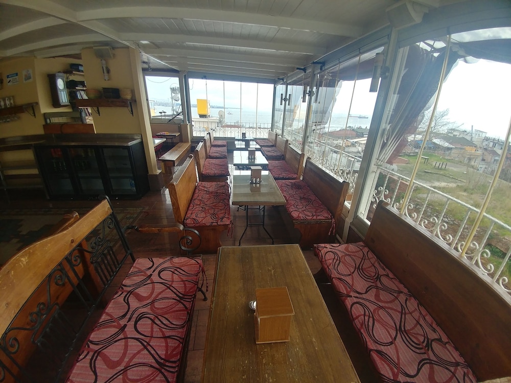 antique hostel and guesthouse