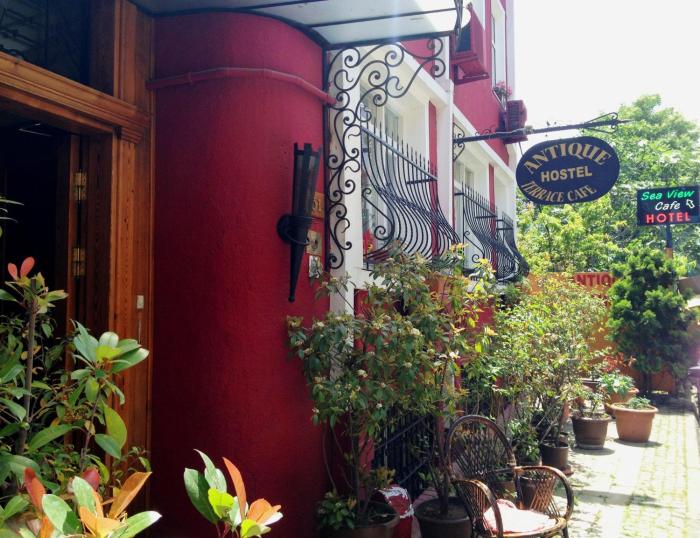 antique hostel and guesthouse