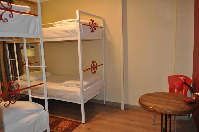 antique hostel and guesthouse